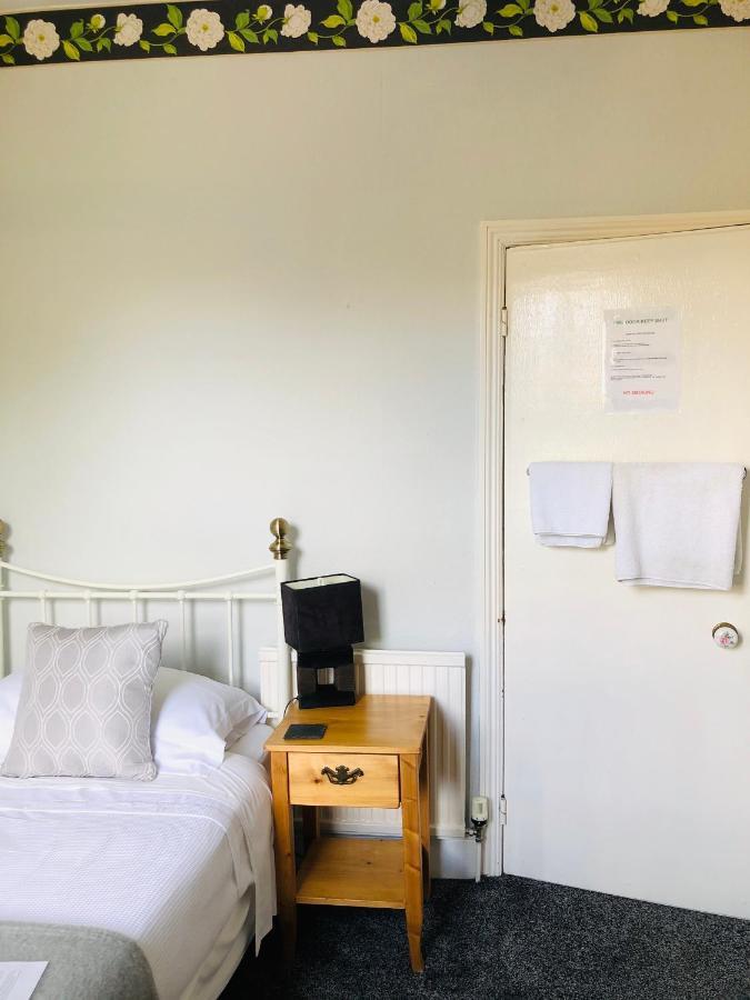 Bed and Breakfast Brook House Бродвей Екстер'єр фото